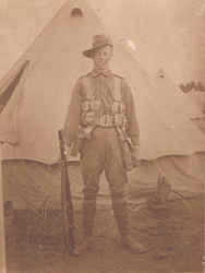WWI soldier- Pte Les Stagg