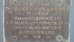 Moe Race Course plaque to Moe Citizens erected 1938