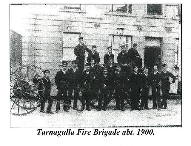 Tarnagulla Fire Brigade outside the Borough Council Chambers.
From the Mary Dridan Collection