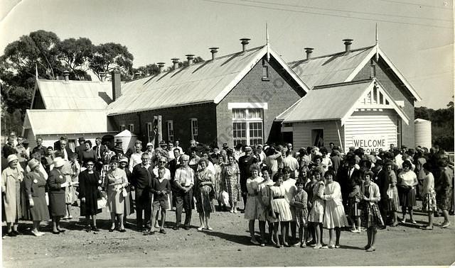 Back to School at Tarnagulla, 1964