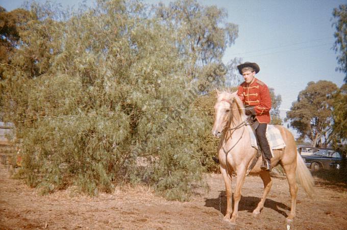 Bobby Emery riding Madge at Tarnagulla