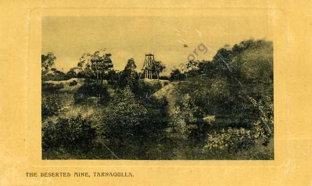 The caption of this postcard reads "The Deserted Mine, Tarnagulla". I have no idea which mine it is. c.1910.
David Gordon Collection.
