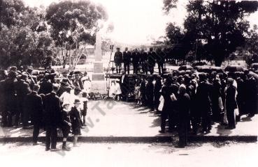 Opening of the Soldiers Memorial at Tarnagulla 1920.