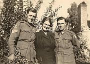 Henry Hough, Mrs. Heps. Graham, Rod Gordon, Tarnagulla, 1940